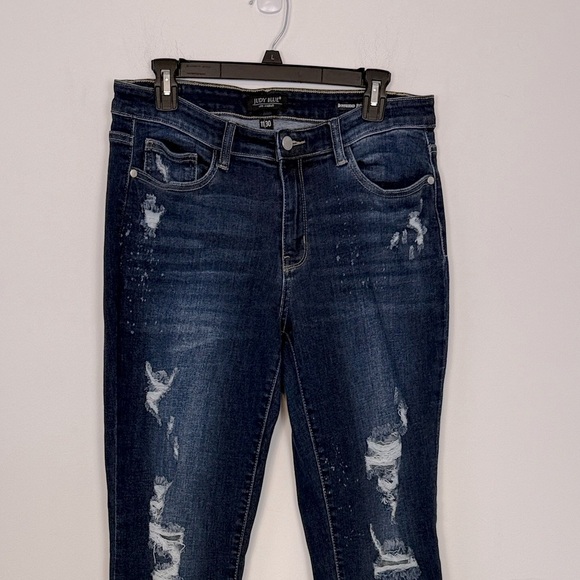 Judy Blue Distressed Boyfriend Fit Jeans. Size 11/30. Dark wash. Bleach Splatter - Picture 3 of 11